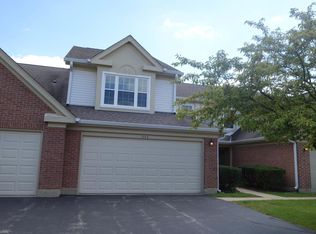 203 Rob Roy Ct, Schaumburg, IL 60194