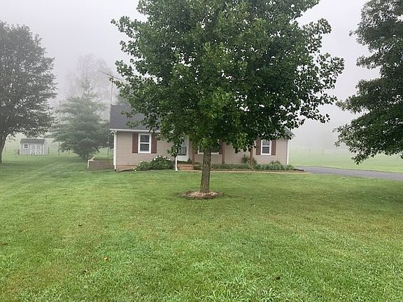 2nd image of 571 Vance Ln