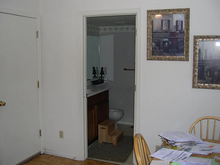 9402 Burlington Ln — Photo 3