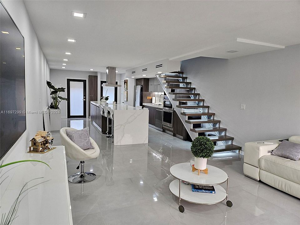 1st image of 6901 Edgewater Dr APT 311