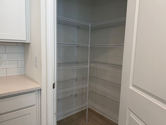 2nd image of 25 Mellowood Ln
