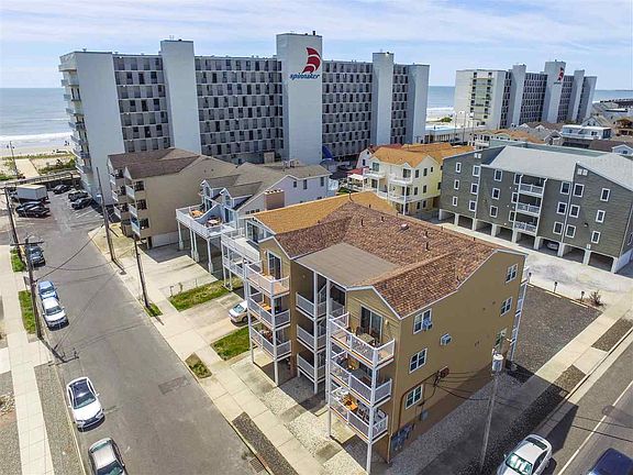 3rd image of 34 35th St APT 1E