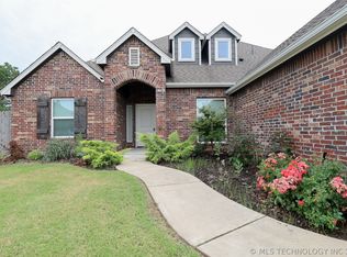 8274 Quail Ridge Rd, Claremore, OK 74019