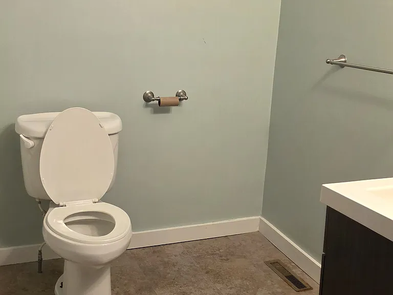 718 W Church St #1 — Photo 7