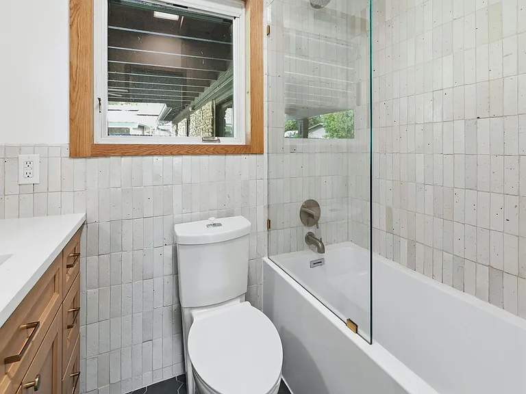 7600 Shoal Creek Blvd — Photo 24