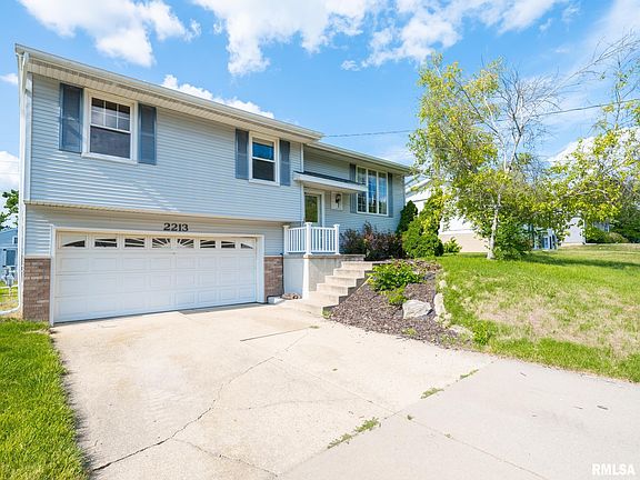 2nd image of 2213 W Kensington Dr