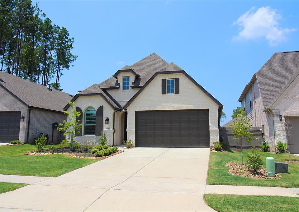 1st image of 15827 Bird Of Paradise Dr