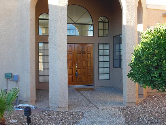 4th image of 3470 N Country Club Vista Pl