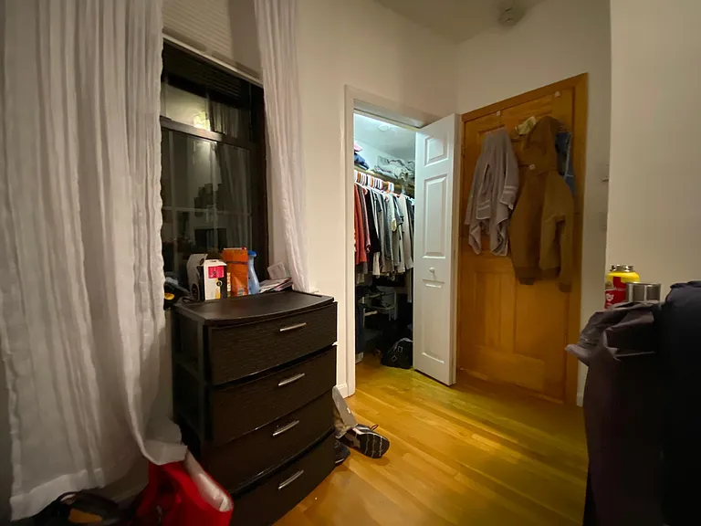9 Charter St #4F — Photo 13