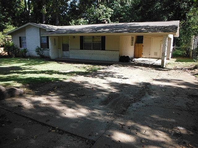 1st image of 691 Woody Dr