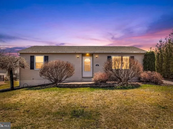 14 Sedgwick Dr, East Berlin, PA 17316