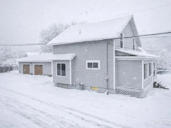 217 Birch St #C, Niagara, WI 54151