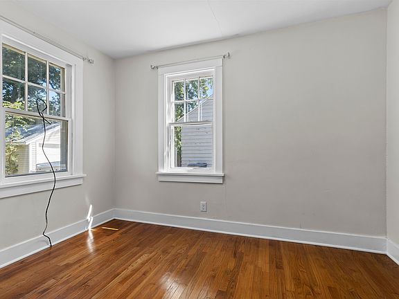 4th image of 1537 Copeland Ave