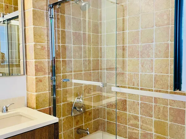 305 East 63rd Street image 22 of 24