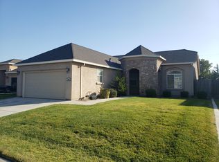 364 Lincoln Ct, Manteca, CA 95336