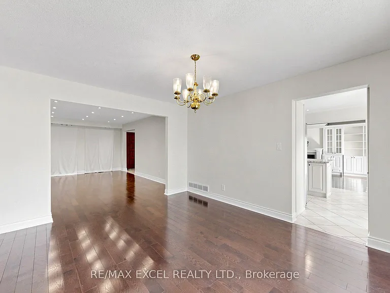 21 Mary Gapper Cres — Photo 20