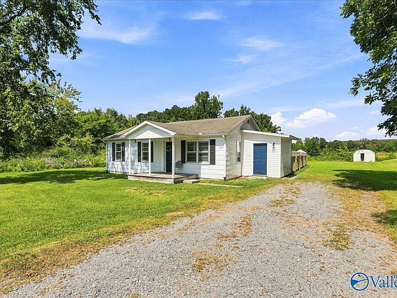 3rd image of 1377 Cave Springs Rd