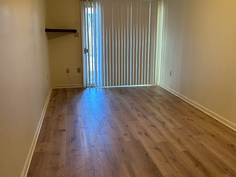 1320 Glenway Ave — Photo 23