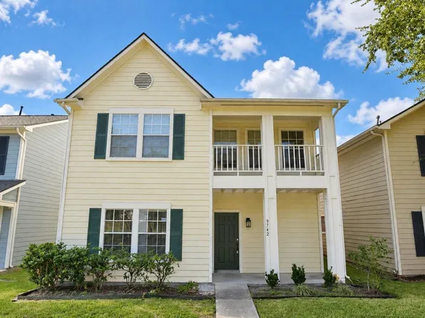 9742 Farrell Dr, Houston, TX 77070