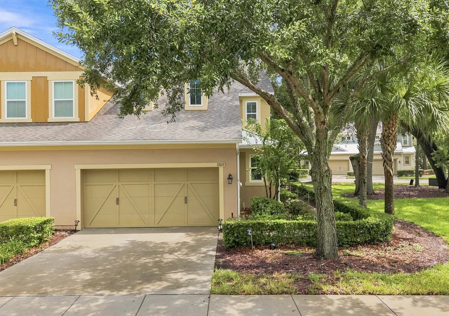 Stunning 3 Br + Loft / 2.5 Ba/ 2-Car-Garage Townhome In Gated Community! — Photo 3
