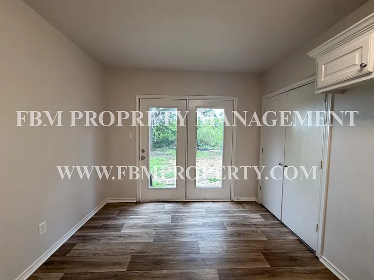 1309 N Clay St — Photo 12