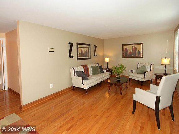3rd image of 5117 Bradfield Ct