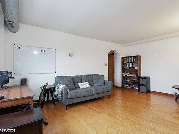 3rd image of 5400 S Harper Ave Unit 1203