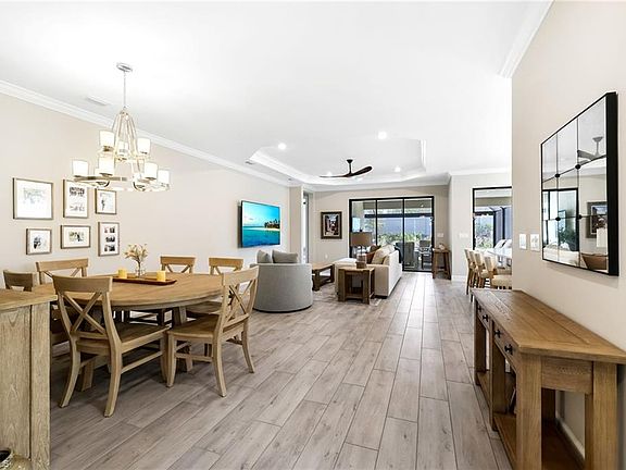 5th image of 17487 Caravita LN