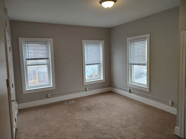 134 N Newberry St #3 — Photo 2