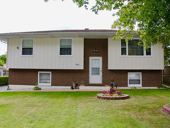 2nd image of 10061 W Pickford Ave