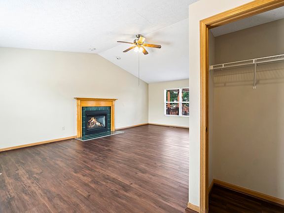 4th image of 2098 Forestwind Dr