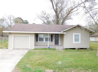 8060 Helbig Rd, Beaumont, TX 77708