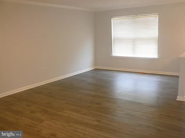 406 Park Cove Dr — Photo 18