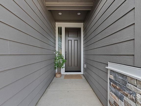 2nd image of 6408 E One Tree Pl