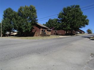 1303 E Boone St, Tahlequah, OK 74464