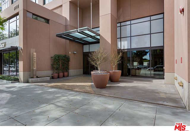 1st image of 1111 S Grand Ave APT 515