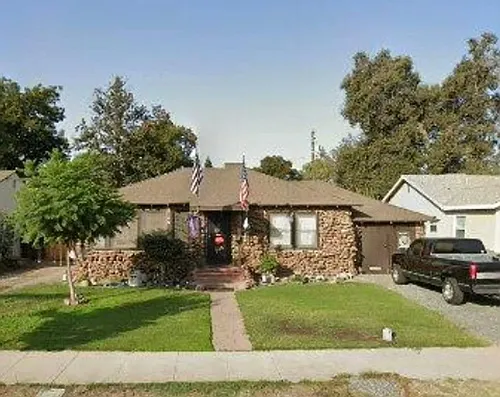 123 S Central St Photo 1
