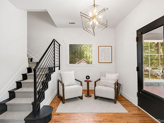 5th image of 2343 Dahlia Street