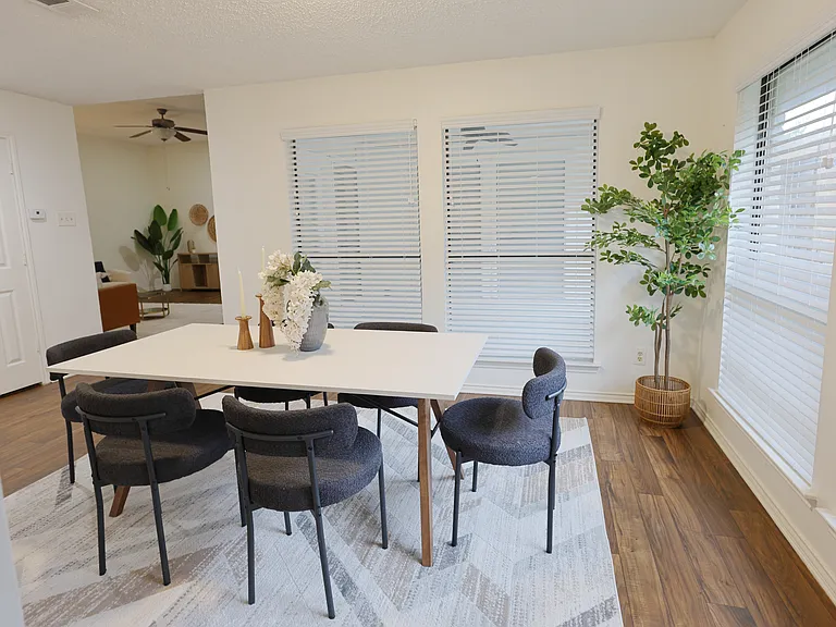13329 Fall Manor Dr — Photo 3