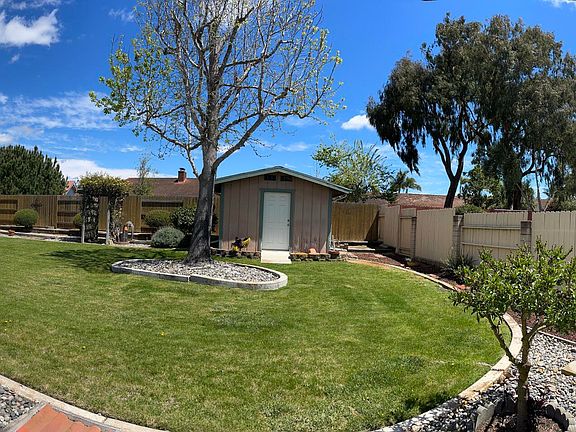 2nd image of 4218 Plumeria Ct