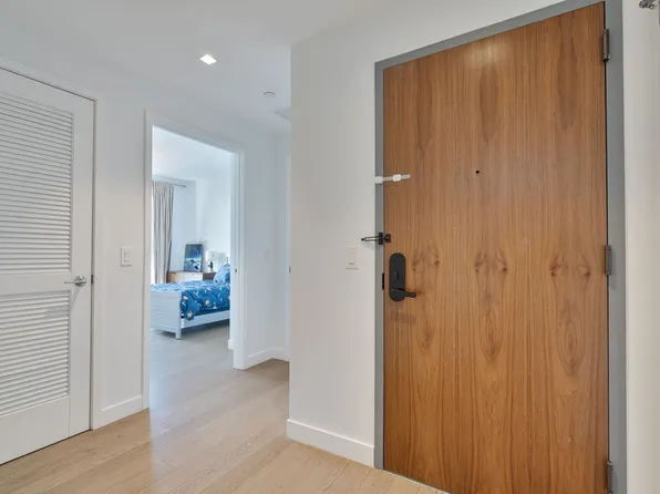 75 Park Lane image 19 of 23