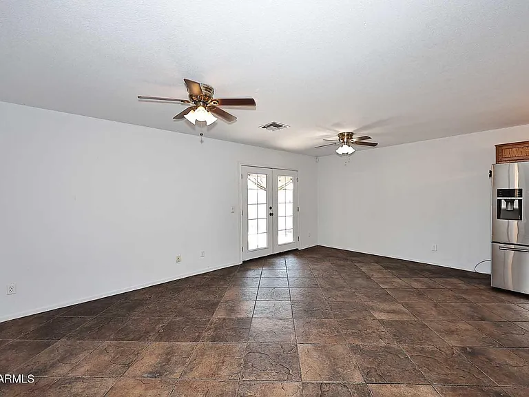 6222 W Warner St — Photo 14