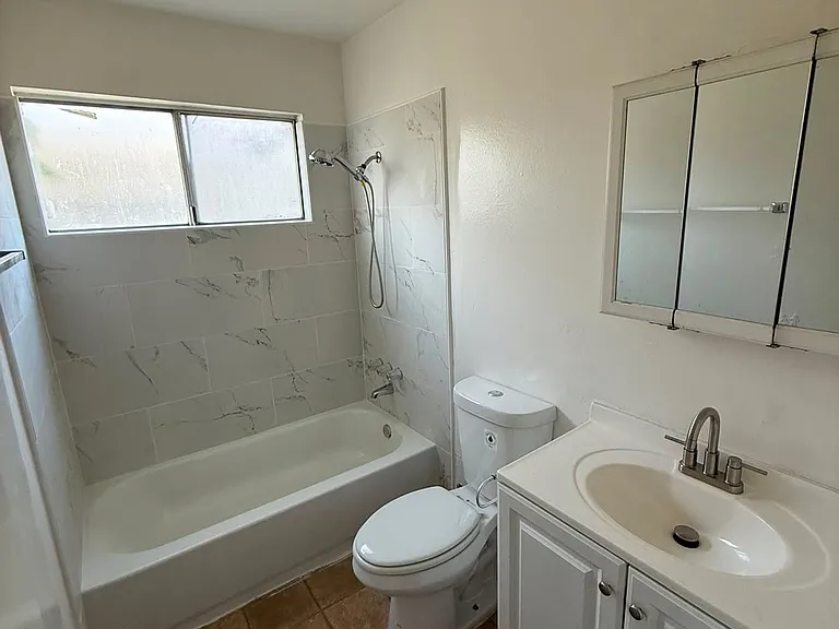 510 Lansing Dr #7 — Photo 7