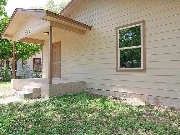 3rd image of 515 W Harlan Ave