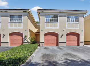 2486 Centergate Dr APT 204, Miramar, FL 33025