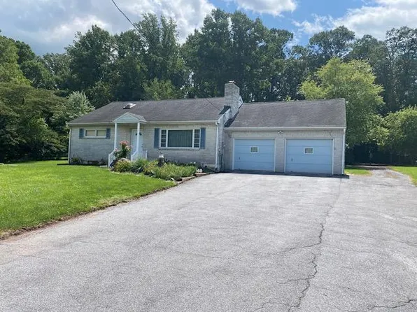 455 Lauschtown Rd, Denver, PA 17517