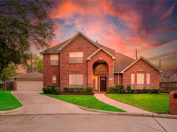 20834 Rivershire Ln, Houston, TX 77073