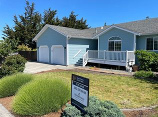2240 SW 16th Ave, Oak Harbor, WA 98277