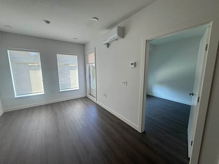82 1st St #30X — Photo 9
