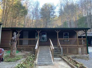 116 Cub Ln, Rabun Gap, GA 30568